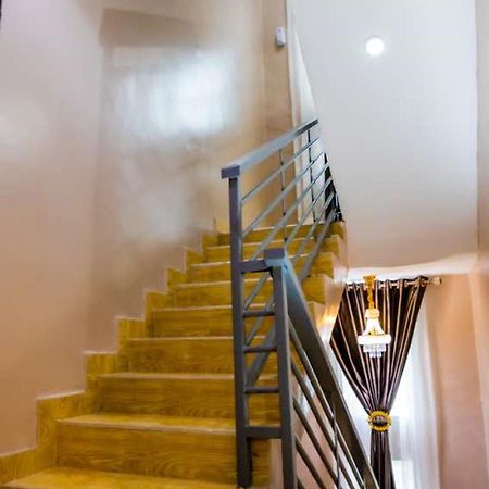El Elyon Hotel And Suites Lagos Ngoại thất bức ảnh