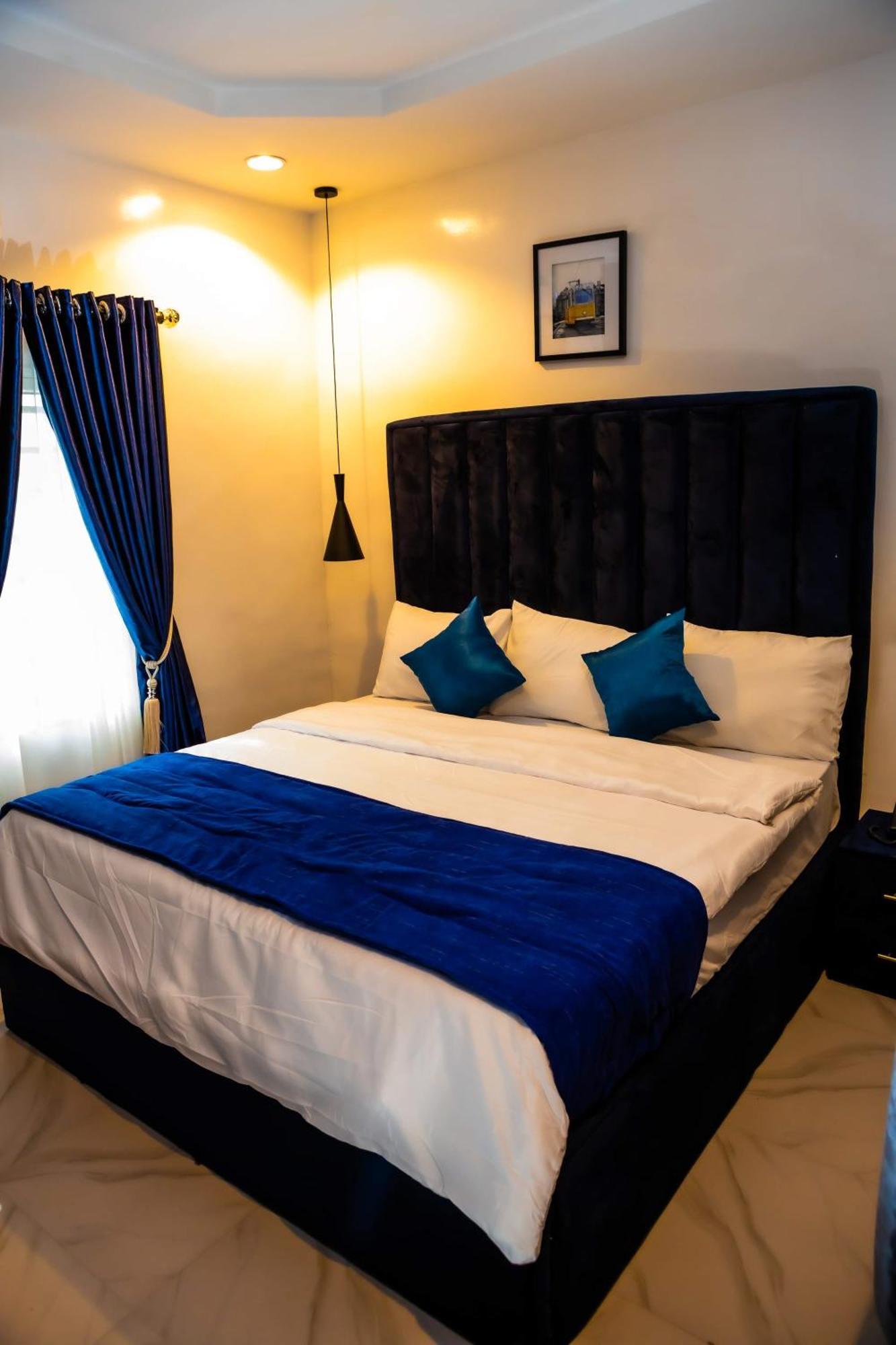 El Elyon Hotel And Suites Lagos Ngoại thất bức ảnh